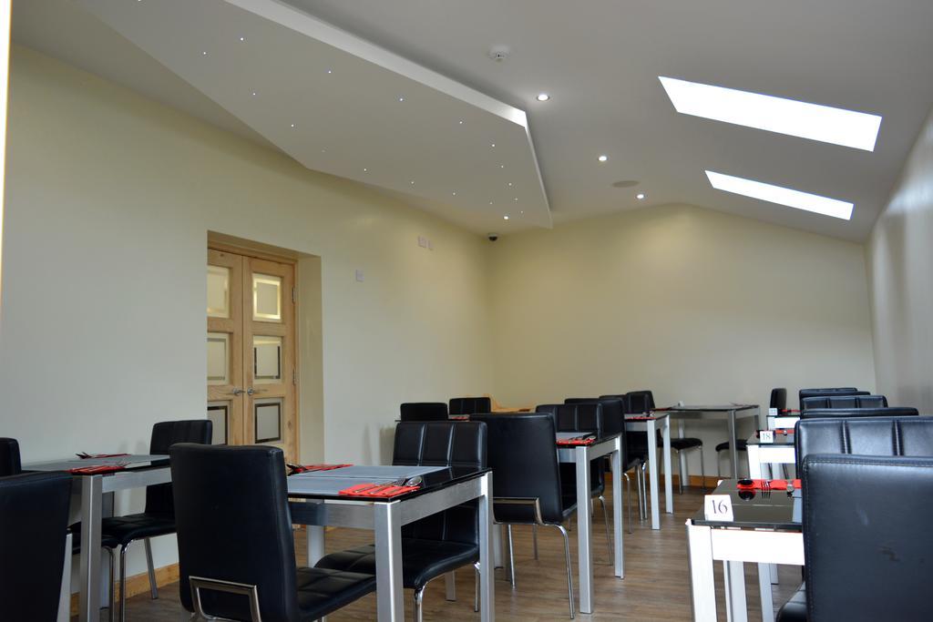 Cambridge Hotel Χάντερσφιλντ Δωμάτιο φωτογραφία